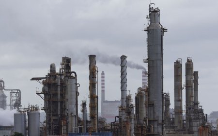 Trump Wants Venezuela's Oil. Getting It Might Not Be So Simple