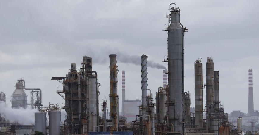 Trump Wants Venezuela's Oil. Getting It Might Not Be So Simple