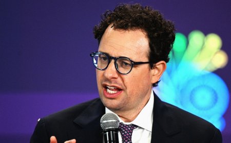 Trump Moves to Ban Anthropic From the US Government