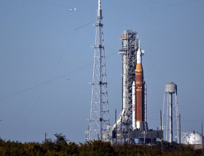 NASA announces major overhaul of Artemis moon program "to take down risk"