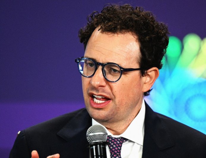 Trump Moves to Ban Anthropic From the US Government