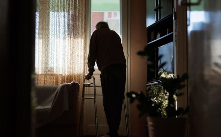 There’s New Evidence for How Loneliness Affects Memory in Old Age