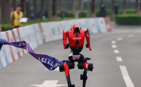 A Humanoid Robot Set a Half-Marathon Record in China
