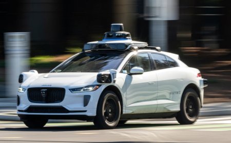 Emergency First Responders Say Waymos Are Getting Worse