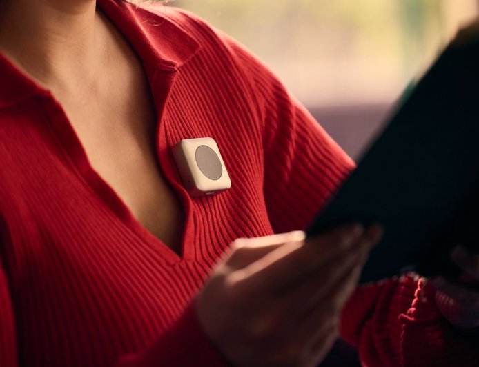 This AI Wearable From Ex-Apple Engineers Looks Like an iPod Shuffle