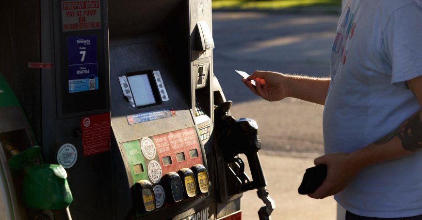 Trump’s Federal Gas Tax Holiday Isn't Likely to Bring Down Prices