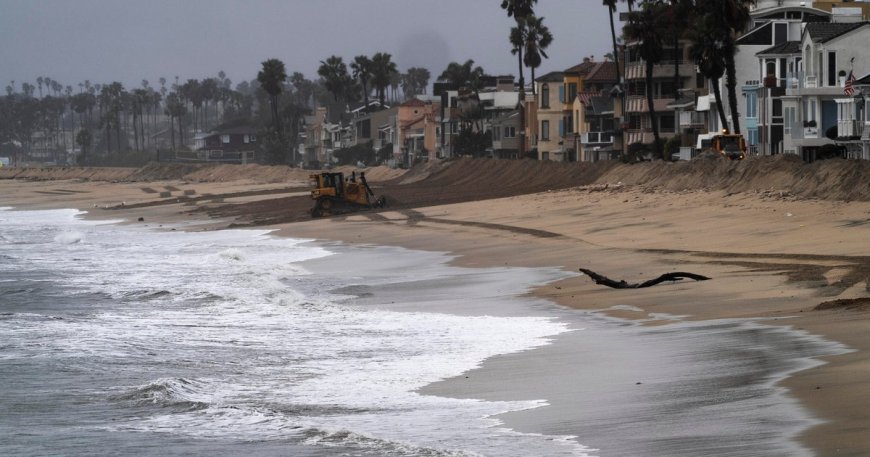 El Niño could bring "double whammy" of high tide flooding, NOAA warns