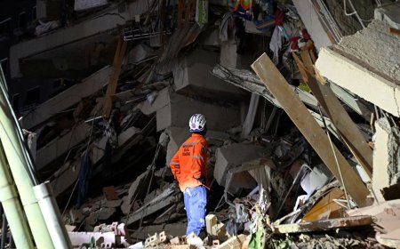 Two Massive Earthquakes Struck Venezuela. Thousands Are Feared Dead