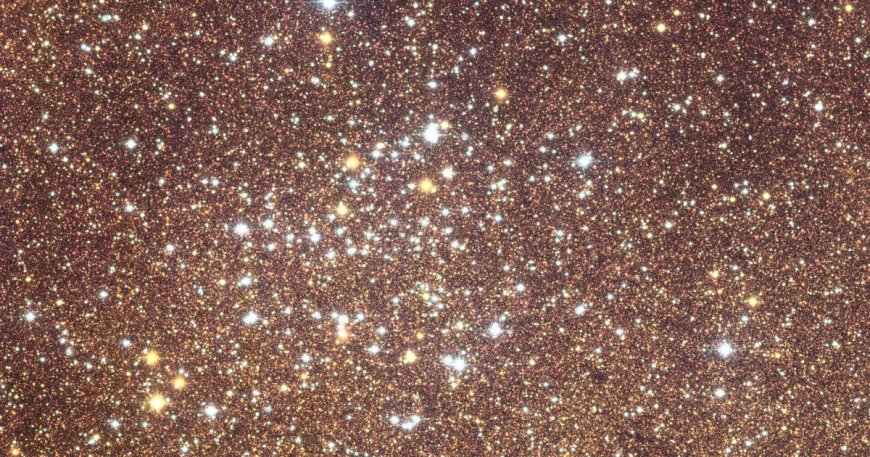 Telescope snaps most detailed photo yet of Milky Way's heart