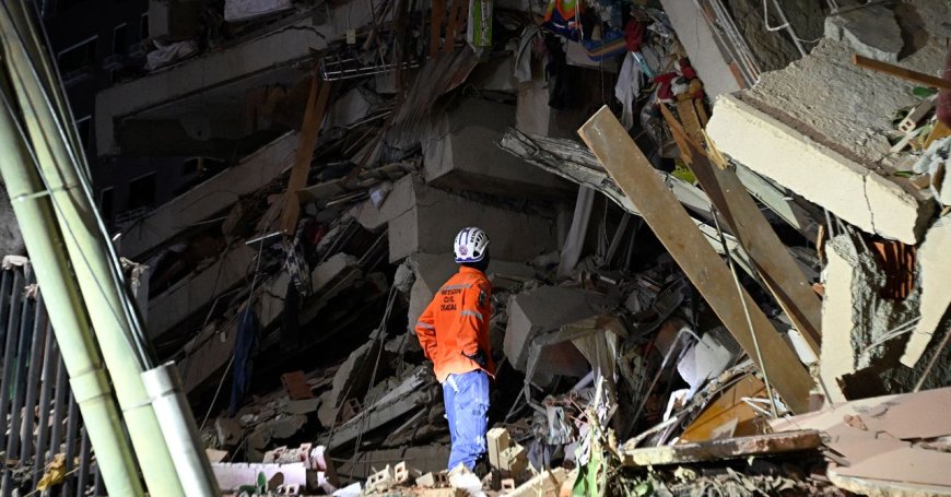 Two Massive Earthquakes Struck Venezuela. Thousands Are Feared Dead